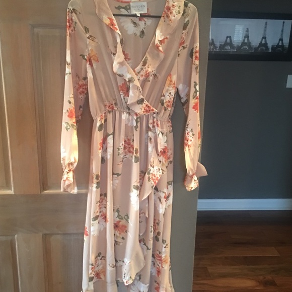 Hayden Dresses & Skirts - Hayden Floral Midi Dress